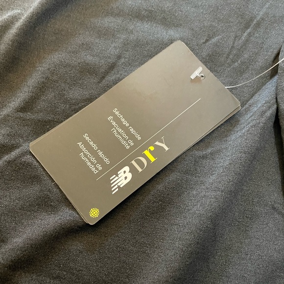 New w/ Tags!! New Balance- Black Heather Sport V-Neck Tee - Women’s Shirt - Picture 3 of 5